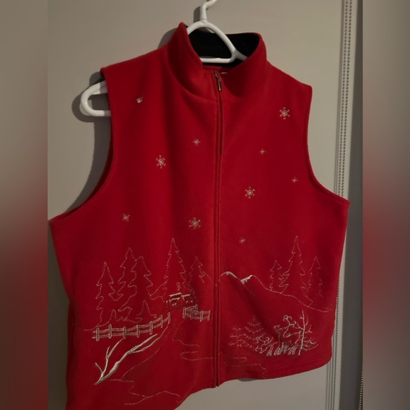 Northern Reflections Embroidered Red Vest XL - Picture 5 of 12